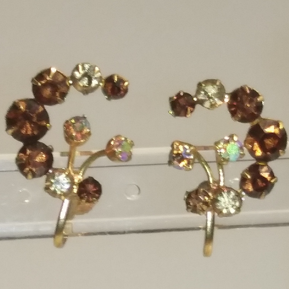 Vintage Rhinstone Earrings Root beer Brown Tones